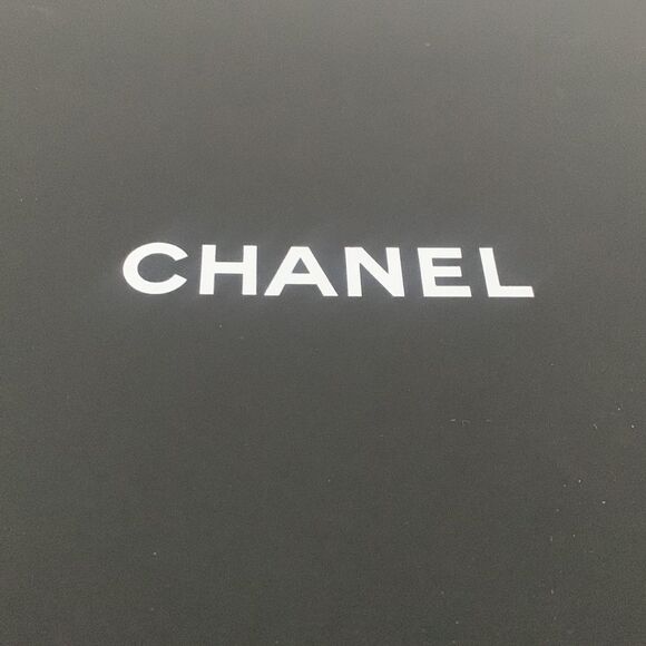 CHANEL Empty Medium Gift Box – 15” x 11” x 2” with Ribbon, Camellia, Tissue - Picture 5 of 11